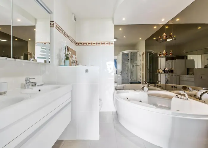 Jachthaven Ii - 9.0202 + Box 50 *